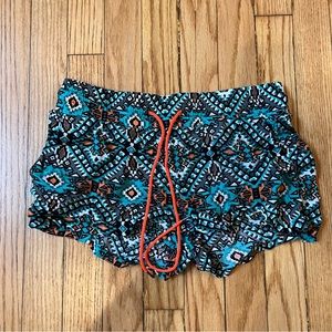 Kiss & Cry tribal shorts size Small